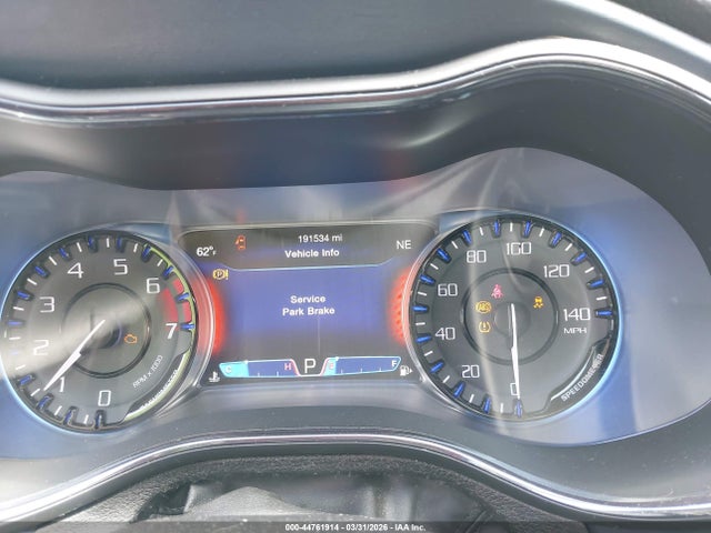 Продажа на аукционе авто 2015 Chrysler 200 S, vin: 1C3CCCBB5FN555126, номер лота: 44761914