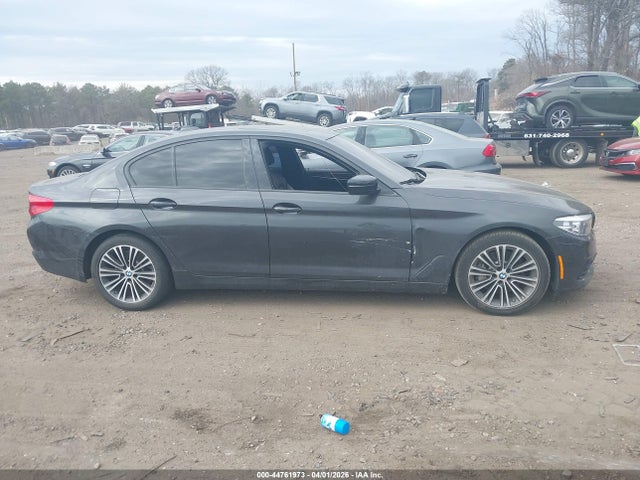2017 Bmw 530i Xdrive მანქანა იყიდება აუქციონზე, vin: WBAJA7C37HG903505, აუქციონის ნომერი: 44761973