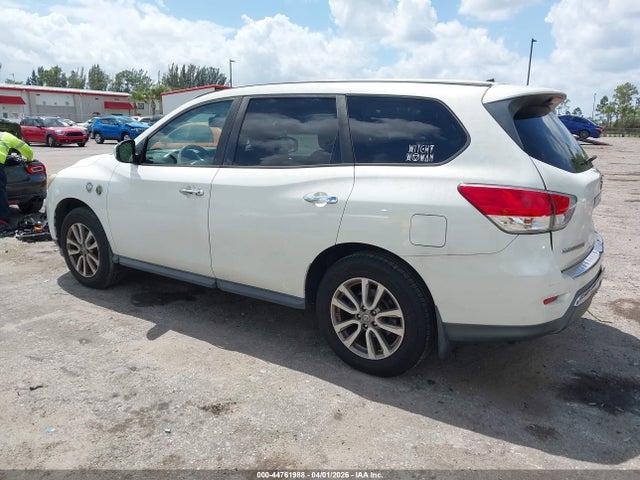 2014 NISSAN PATHFINDER 5N1AR2MN7EC647489 Photo 2