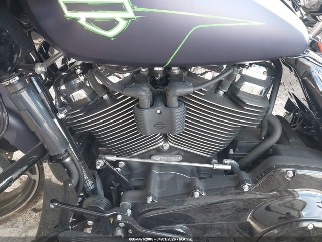 1HD1KH713SB639765 Harley-Davidson FLTRX