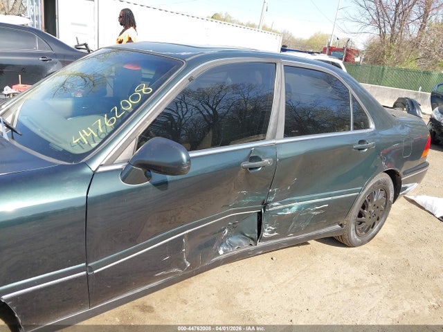 1998 Acura Rl 3.5 მანქანა იყიდება აუქციონზე, vin: JH4KA964XWC001585, აუქციონის ნომერი: 44762008