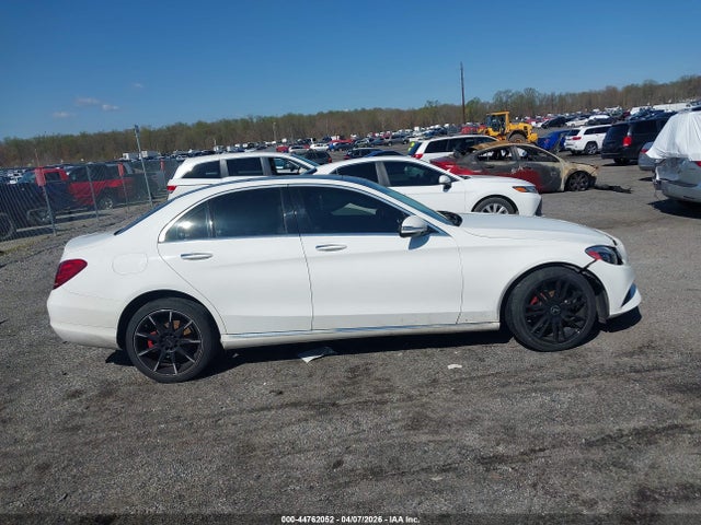 Продажа на аукционе авто 2015 Mercedes-benz C 300 4matic, vin: 55SWF4KB4FU068616, номер лота: 44762052