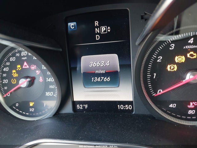 Продажа на аукционе авто 2015 Mercedes-benz C 300 4matic, vin: 55SWF4KB4FU068616, номер лота: 44762052