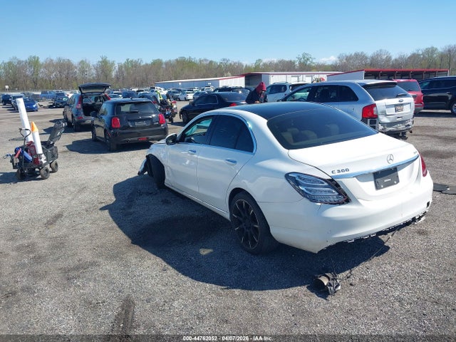 Продажа на аукционе авто 2015 Mercedes-benz C 300 4matic, vin: 55SWF4KB4FU068616, номер лота: 44762052