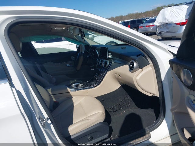Продажа на аукционе авто 2015 Mercedes-benz C 300 4matic, vin: 55SWF4KB4FU068616, номер лота: 44762052