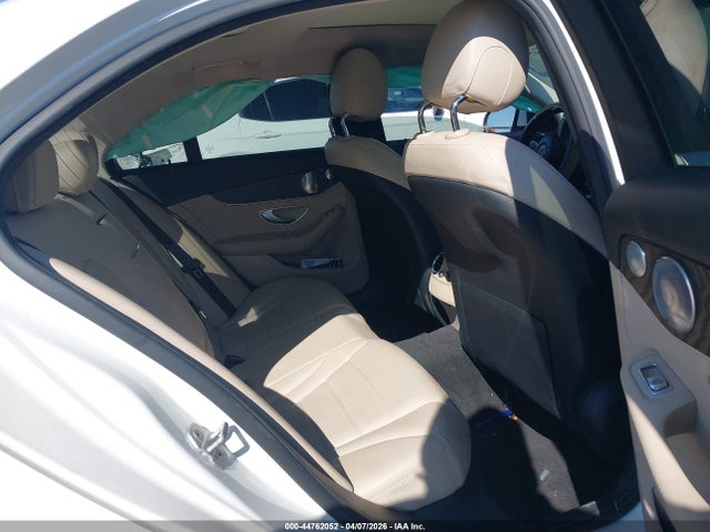 Продажа на аукционе авто 2015 Mercedes-benz C 300 4matic, vin: 55SWF4KB4FU068616, номер лота: 44762052