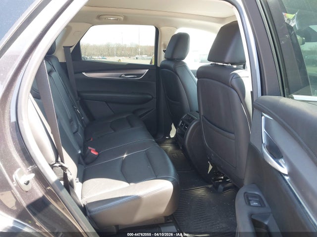 44762055 :رقم المزاد ، 1GYKNDRS1JZ216050 vin ، 2018 Cadillac Xt5 Luxury مزاد بيع