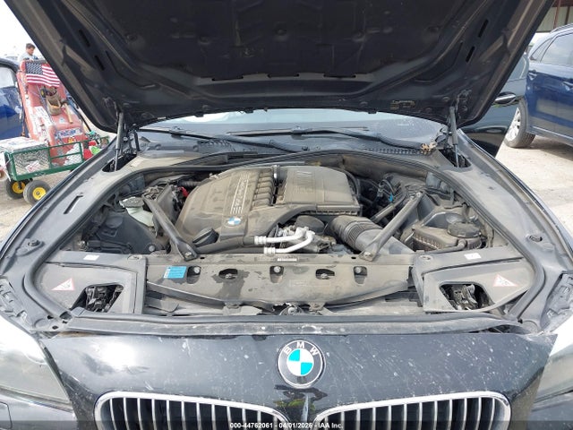 2011 Bmw 535i მანქანა იყიდება აუქციონზე, vin: WBAFR7C59BC601874, აუქციონის ნომერი: 44762061