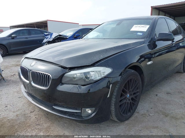 2011 Bmw 535i მანქანა იყიდება აუქციონზე, vin: WBAFR7C59BC601874, აუქციონის ნომერი: 44762061
