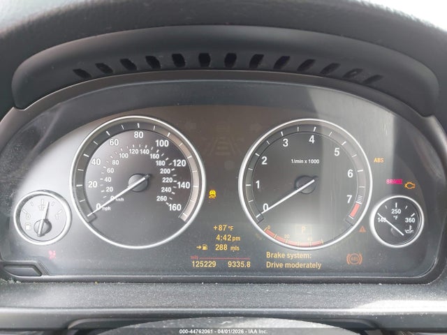 2011 Bmw 535i მანქანა იყიდება აუქციონზე, vin: WBAFR7C59BC601874, აუქციონის ნომერი: 44762061