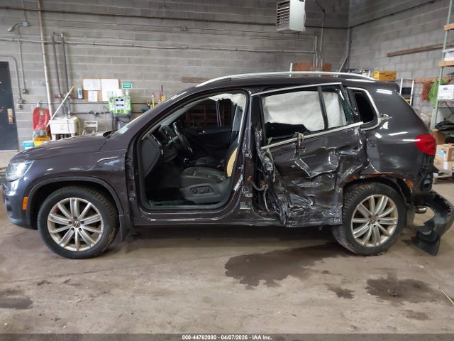 2016 Volkswagen Tiguan Se მანქანა იყიდება აუქციონზე, vin: WVGBV7AX8GW606194, აუქციონის ნომერი: 44762080