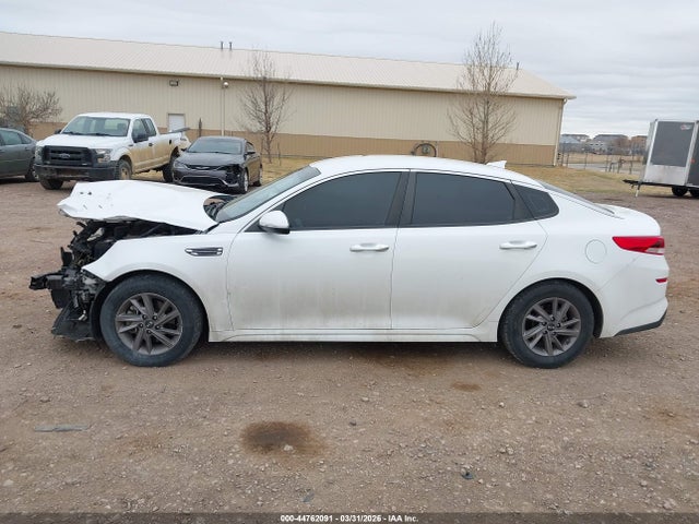 Продаж на аукціоні авто 2020 Kia Optima Lx, vin: 5XXGT4L39LG401813, номер лоту: 44762091