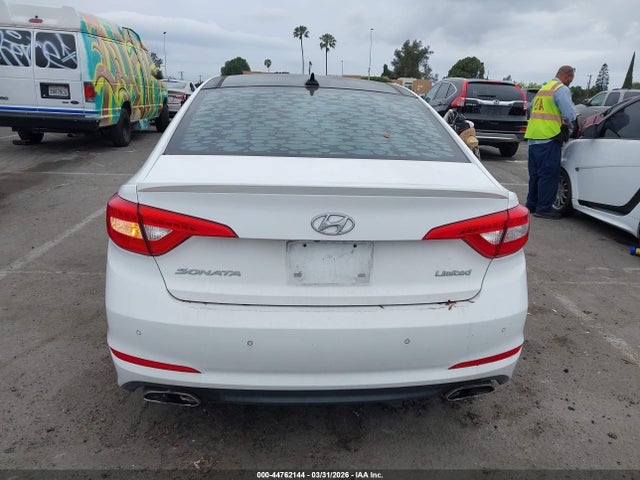Hyundai Sonata Limited 2015 5NPE34AF2FH107022 Image 16