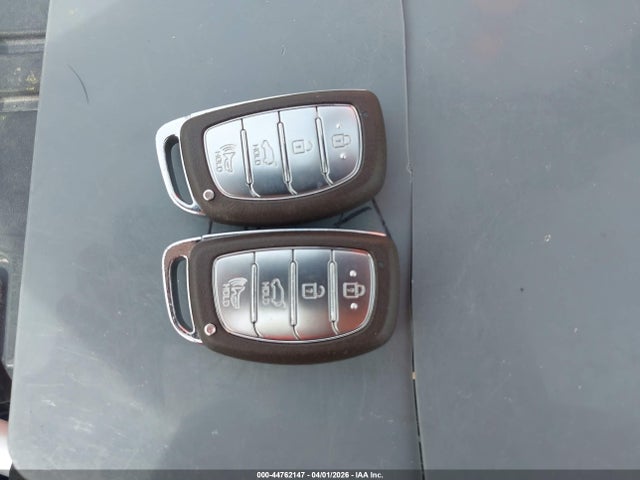 44762147 :رقم المزاد ، KM8J33A24GU096162 vin ، 2016 Hyundai Tucson Sport مزاد بيع