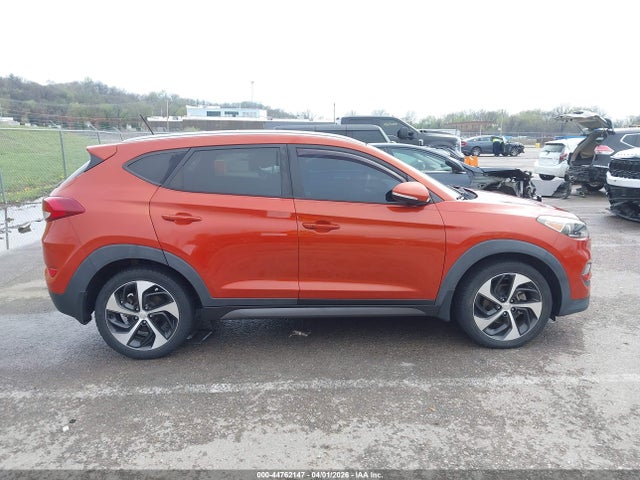 44762147 :رقم المزاد ، KM8J33A24GU096162 vin ، 2016 Hyundai Tucson Sport مزاد بيع