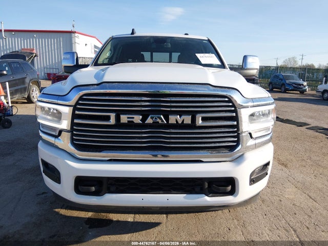 3C6UR5FL0RG177184 RAM 2500 Laramie 4x4 6&#039;4 Box