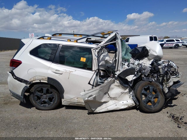 JF2SKAMC2PH402211 Subaru Forester Wilderness
