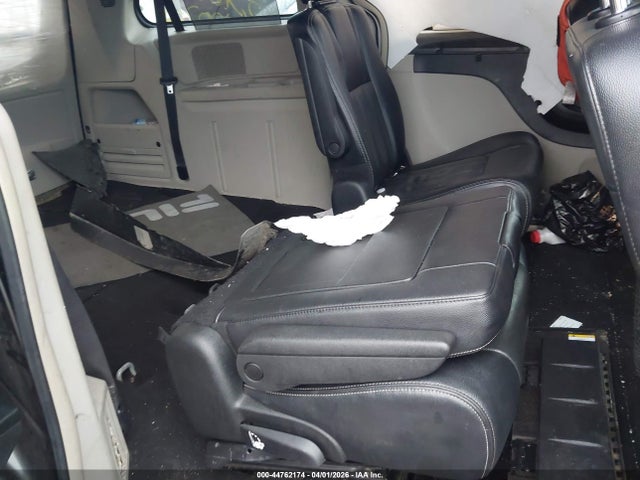 44762174 :رقم المزاد ، 2C4RC1CGXFR539480 vin ، 2015 Chrysler Town & Country Touring-l مزاد بيع