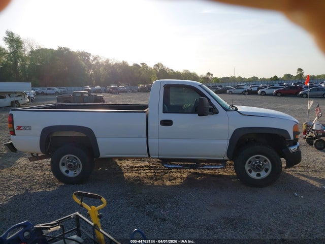 Продажа на аукционе авто 2005 Gmc Sierra 2500hd Work Truck, vin: 1GTHC24UX5E318317, номер лота: 44762184