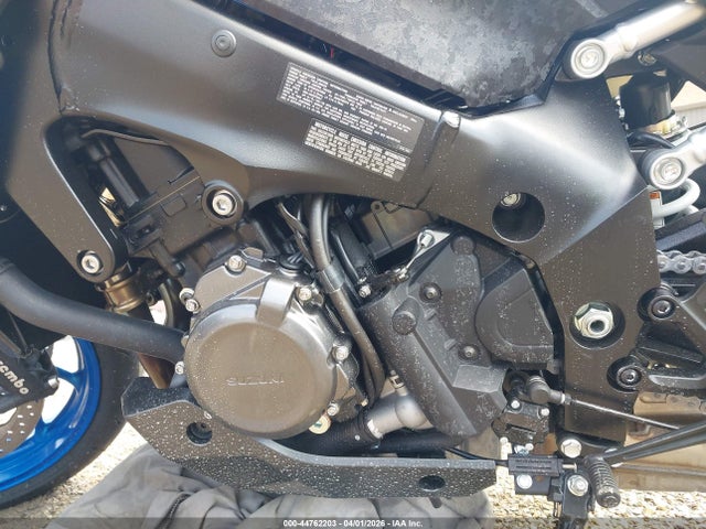 Suzuki Gsx-s1000 A 2026 JS1EK11B5T7100073 Image 9