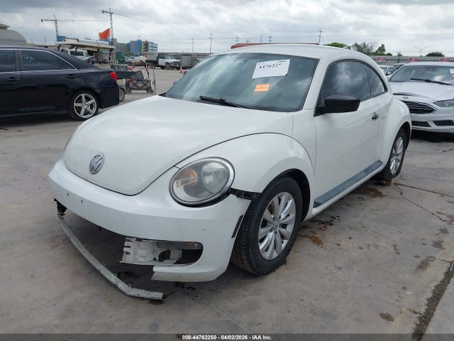 44762250 :رقم المزاد ، 3VWFP7ATXDM665933 vin ، 2013 Volkswagen Beetle 2.5l Entry مزاد بيع