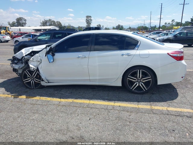 1HGCR2E1XHA127801 Honda Accord Sport Se