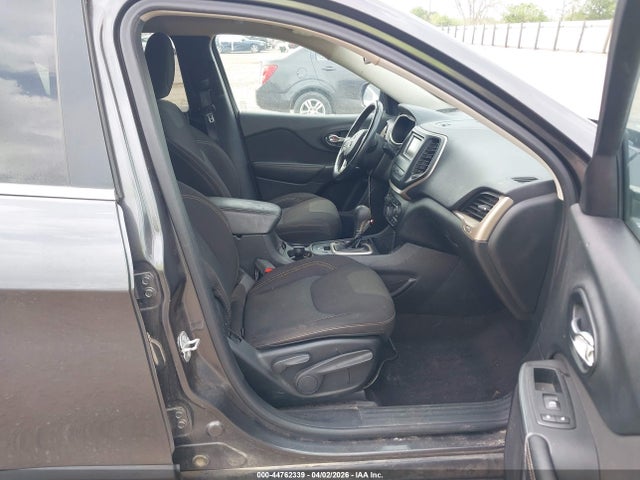 Aukcja sprzedaży 2017 Jeep Cherokee Latitude Fwd, vin: 1C4PJLCB5HW549180, numer aukcji: 44762339