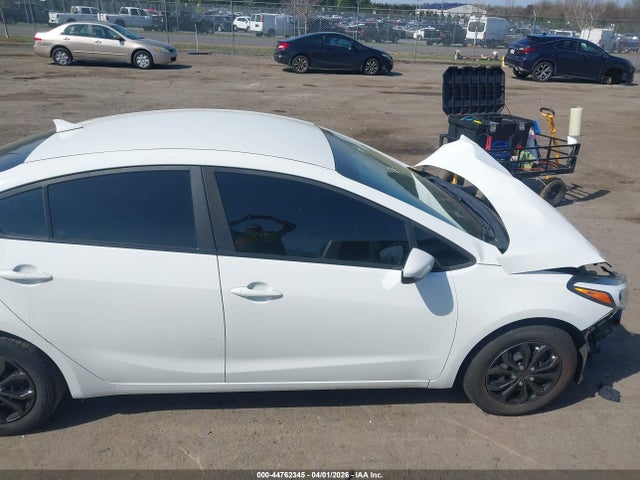 Aukcja sprzedaży 2017 Kia Forte Lx, vin: 3KPFK4A74HE092238, numer aukcji: 44762345