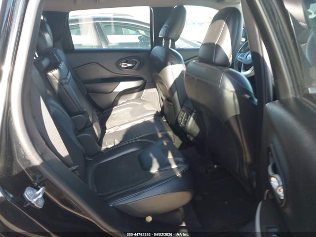Продажа на аукционе авто 2018 Jeep Cherokee Latitude Plus Fwd, vin: 1C4PJLLB8JD504445, номер лота: 44762353