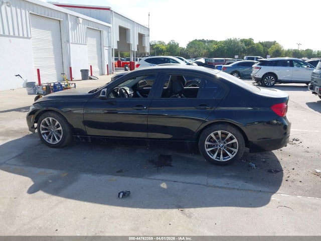 44762359 :رقم المزاد ، WBA8A9C59JAH12353 vin ، 2018 Bmw 320i مزاد بيع