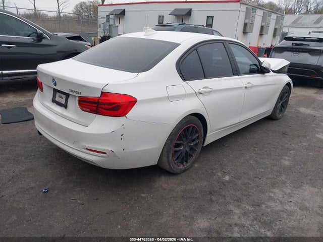 Aukcja sprzedaży 2016 Bmw 320i, vin: WBA8E1G51GNU11929, numer aukcji: 44762360