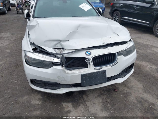 Aukcja sprzedaży 2016 Bmw 320i, vin: WBA8E1G51GNU11929, numer aukcji: 44762360