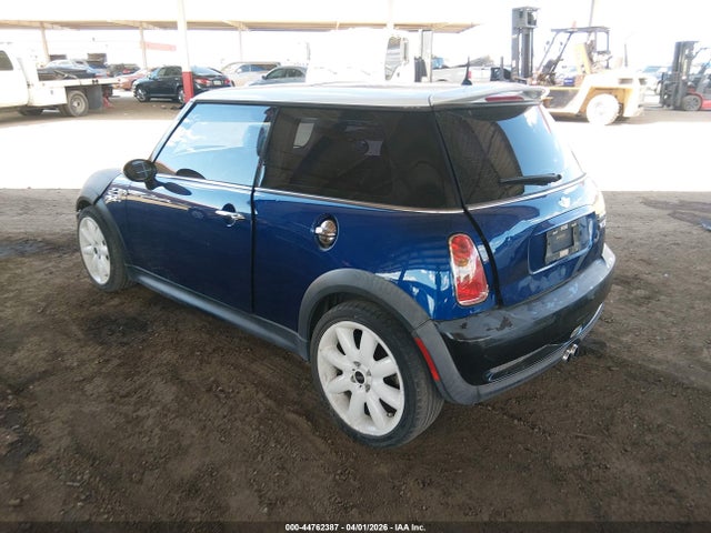 2004 MINI COOPER S WMWRE33454TD89957 Photo 2
