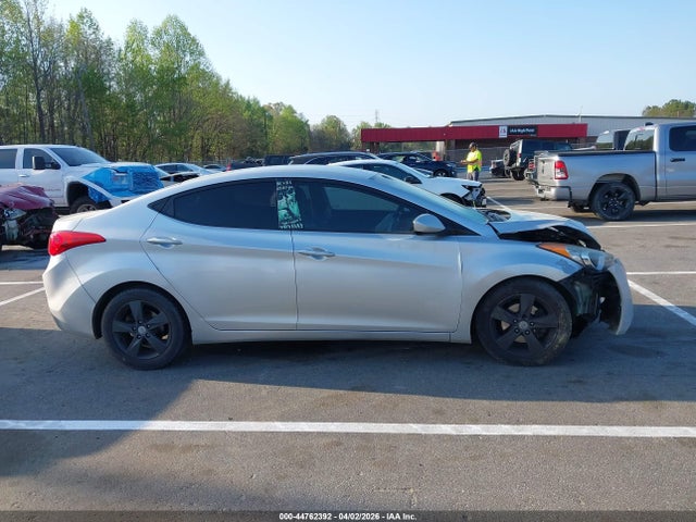 44762392 :رقم المزاد ، 5NPDH4AE7DH354182 vin ، 2013 Hyundai Elantra Gls مزاد بيع