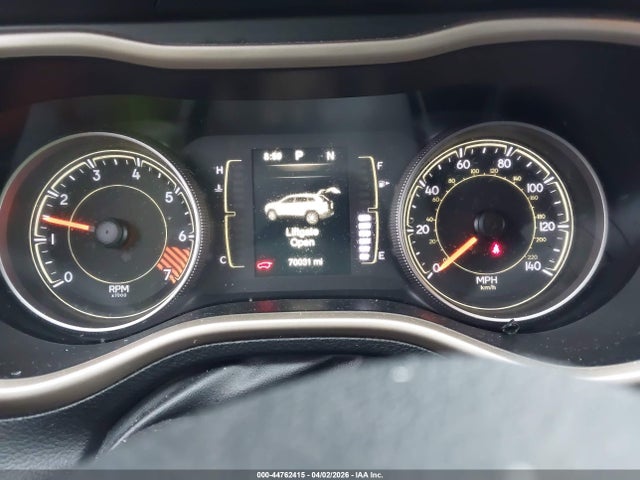 2015 Jeep Cherokee Latitude Altitude მანქანა იყიდება აუქციონზე, vin: 1C4PJLCB2FW770765, აუქციონის ნომერი: 44762415