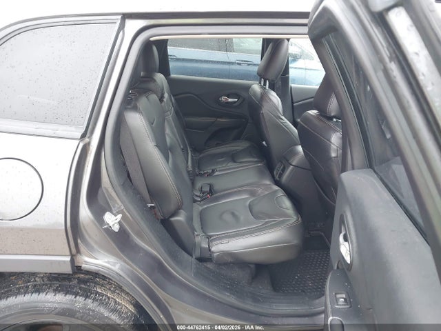 2015 Jeep Cherokee Latitude Altitude მანქანა იყიდება აუქციონზე, vin: 1C4PJLCB2FW770765, აუქციონის ნომერი: 44762415