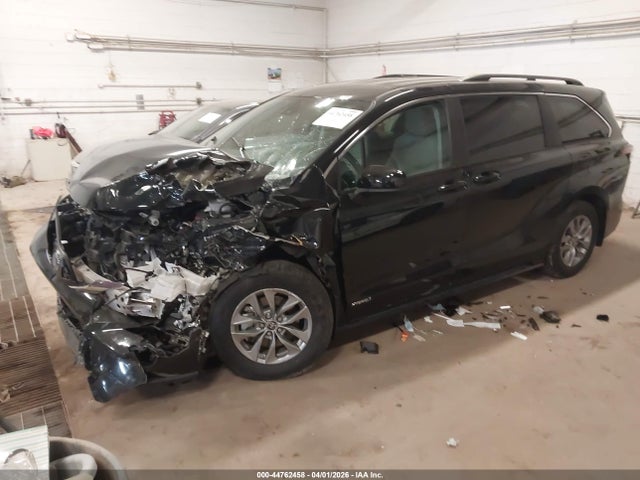 Auction sale of the 2021 Toyota Sienna Le, vin: 5TDKSKFC7MS038893, lot number: 44762458