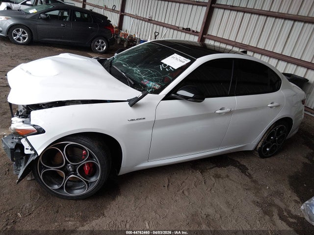 2022 Alfa Romeo Giulia Veloce Awd მანქანა იყიდება აუქციონზე, vin: ZARFANBN7N7655435, აუქციონის ნომერი: 44762460