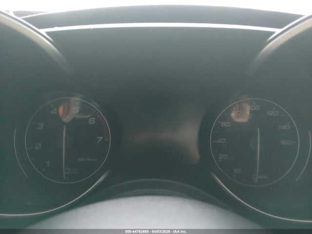 2022 Alfa Romeo Giulia Veloce Awd მანქანა იყიდება აუქციონზე, vin: ZARFANBN7N7655435, აუქციონის ნომერი: 44762460