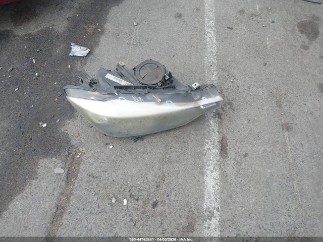 44762481 :رقم المزاد ، WBA3B1G59ENS79051 vin ، 2014 Bmw 320i مزاد بيع
