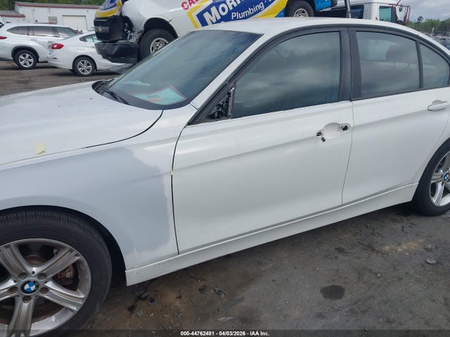 44762481 :رقم المزاد ، WBA3B1G59ENS79051 vin ، 2014 Bmw 320i مزاد بيع