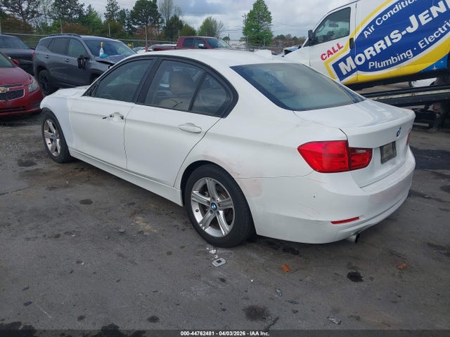 44762481 :رقم المزاد ، WBA3B1G59ENS79051 vin ، 2014 Bmw 320i مزاد بيع
