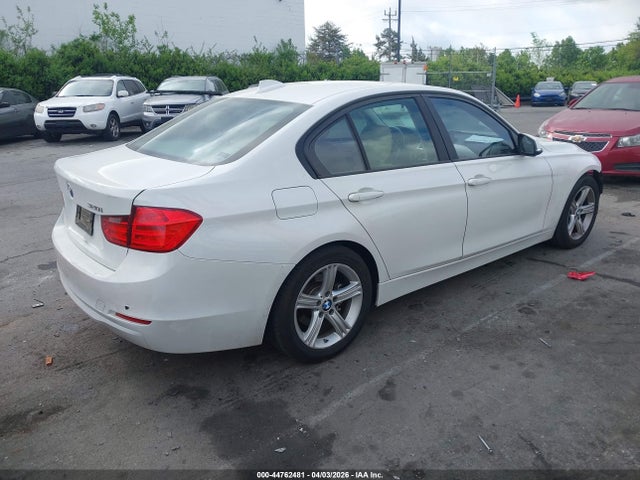 44762481 :رقم المزاد ، WBA3B1G59ENS79051 vin ، 2014 Bmw 320i مزاد بيع