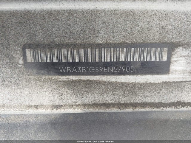 44762481 :رقم المزاد ، WBA3B1G59ENS79051 vin ، 2014 Bmw 320i مزاد بيع