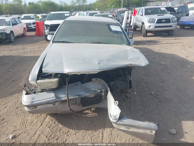 44762523 :رقم المزاد ، 1G4BT5370NR447108 vin ، 1992 Buick Roadmaster Limited مزاد بيع