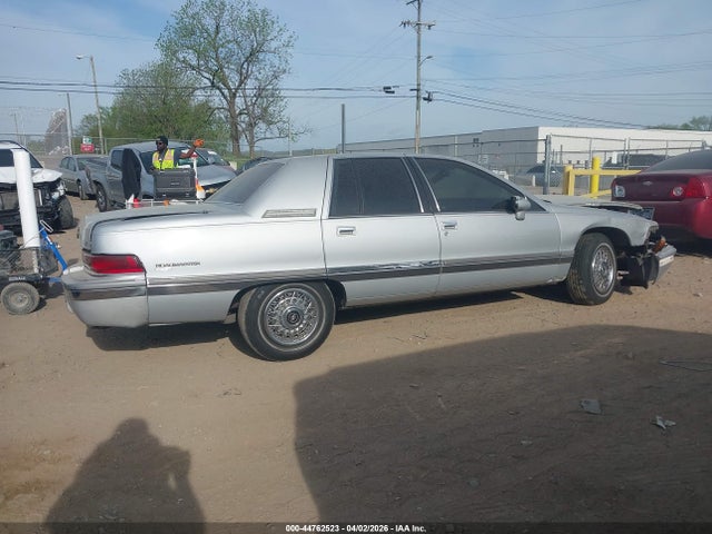44762523 :رقم المزاد ، 1G4BT5370NR447108 vin ، 1992 Buick Roadmaster Limited مزاد بيع