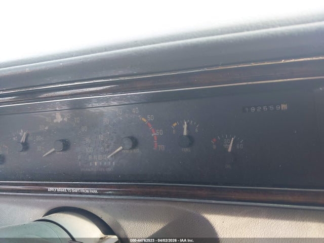 44762523 :رقم المزاد ، 1G4BT5370NR447108 vin ، 1992 Buick Roadmaster Limited مزاد بيع