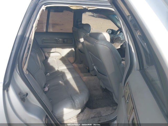 44762523 :رقم المزاد ، 1G4BT5370NR447108 vin ، 1992 Buick Roadmaster Limited مزاد بيع