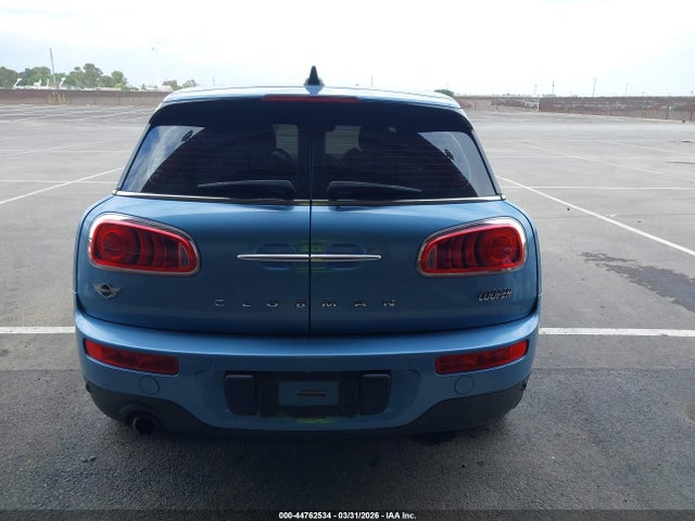 Mini Clubman Cooper 2017 WMWLU1C5XH2C41580 Image 16