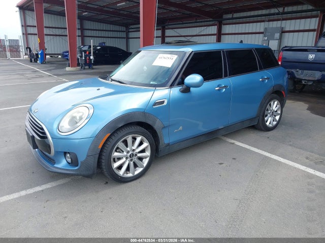 Mini Clubman Cooper 2017 WMWLU1C5XH2C41580 Image 2